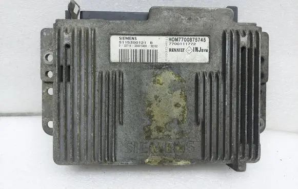 Renault Scenic I Engine control unit/module 7700875745 7700111772 S115300121B