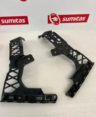 Mercedes-Benz CLA C118 X118 Rear bumper mounting bracket A1188850200 A1188850100
