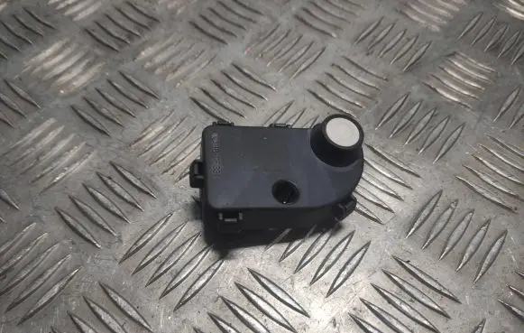 Renault Laguna II Air flap motor/actuator 52485219