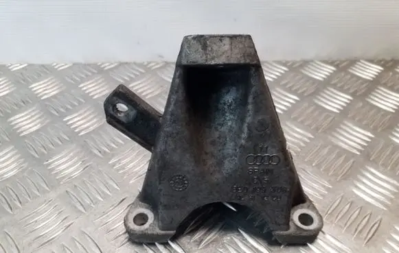 Audi A4 S4 B6 8E 8H Engine mounting bracket 8E0199308J