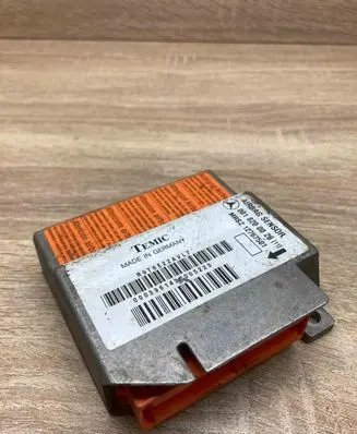 Mercedes-Benz E W210 Airbag control unit/module 0018200026 12767501