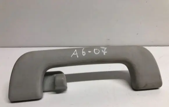 Audi A6 S6 C6 4F Rear interior roof grab handle 8K0857608