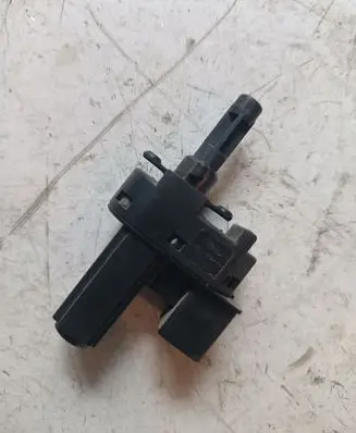 Clutch pedal sensor