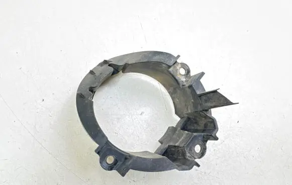 Toyota Avensis T270 Fog light bracket 5212805080