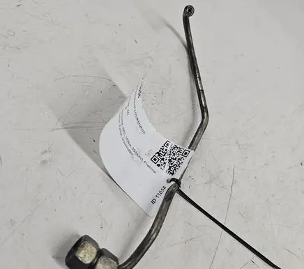 Volvo V70 Fuel injector supply line/pipe 