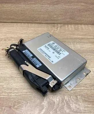 Audi A4 S4 B5 8D ABS control unit/module 8D0907389D 0265109463Plug