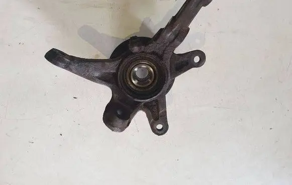Honda Civic Front wheel hub spindle knuckle