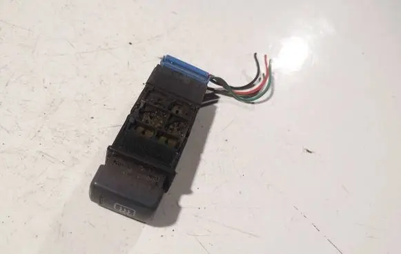 Land Rover Freelander Windscreen/window heater switch 
