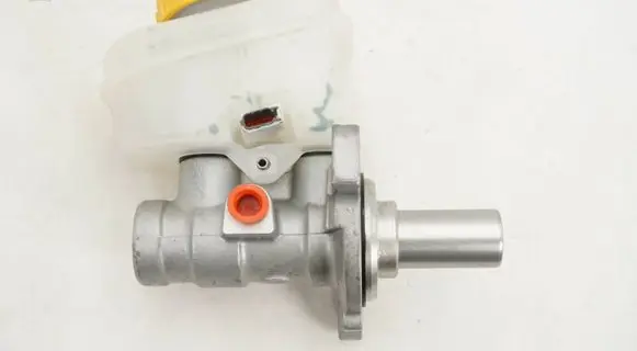 Subaru BRZ Master brake cylinder 
