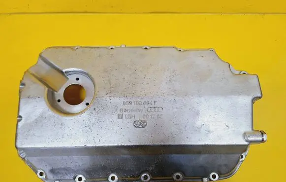 Audi A4 S4 B6 8E 8H Oil sump 059103604F
