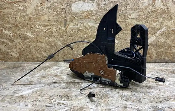 Mercedes-Benz CL C216 Front door lock A2217201635 A2167230208