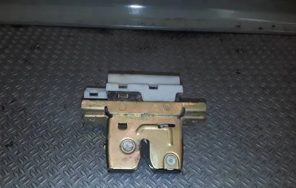 Renault Scenic RX Tailgate window lock/catch/latch