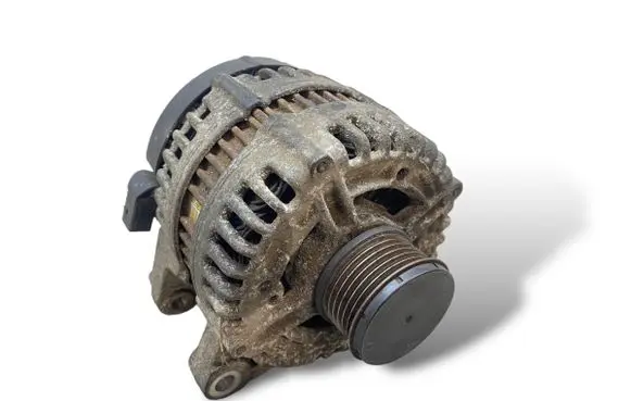 Ford Mondeo MK IV Generator/alternator 7G9N10300EA 0121615028 790150