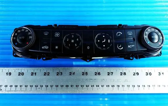 Mercedes-Benz E W211 Climate control unit 00025104 2118300190