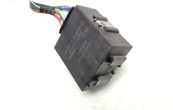 Toyota Avensis T270 Window wiper relay 8594005060