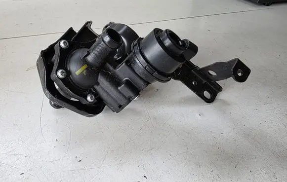 Nissan Juke II F16 Thermostat 320930176R