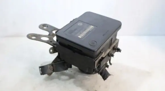 Audi A3 S3 8P ABS Pump
