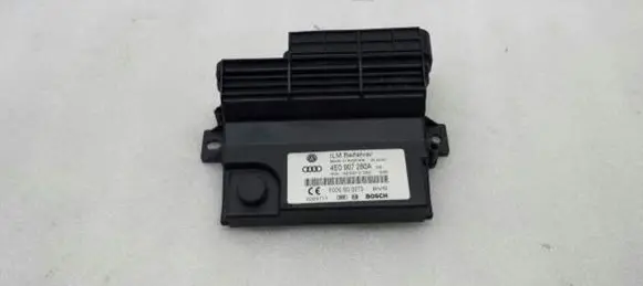 Audi A8 S8 D3 4E Power management control unit 4E0907280A