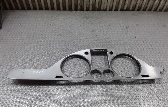 Dashboard trim