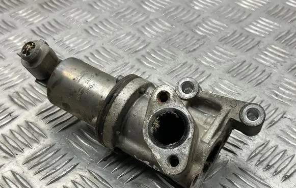 Hyundai i30 EGR valve 28410