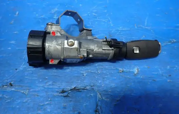 Seat Ibiza IV (6J,6P) Ignition lock 6R0905851B