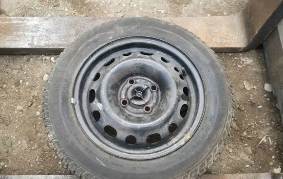 Opel Corsa C R14 spare wheel 2140141 90126755 17565R14