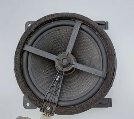 Volvo S60 Parcel shelf speaker 9472300