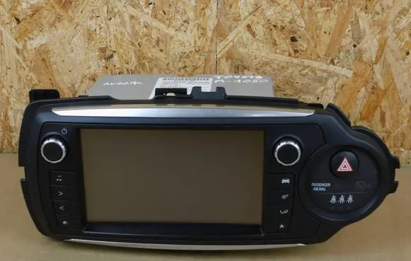 Toyota Yaris Steering wheel 861400D180