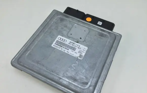Audi A4 S4 B7 8E 8H Engine control unit/module 8E0907115A 8E0910115E