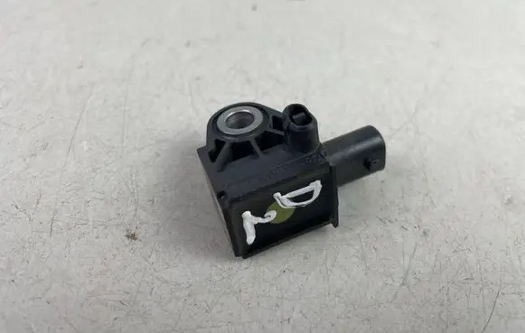 Volkswagen Golf VIII Airbag deployment crash/impact sensor 5WA959651