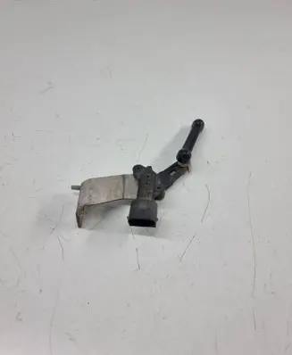Headlight/headlamp level sensor