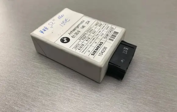 BMW 5 E60 E61 Tow bar trailer control unit/module 9146234 61359146234 61359167198