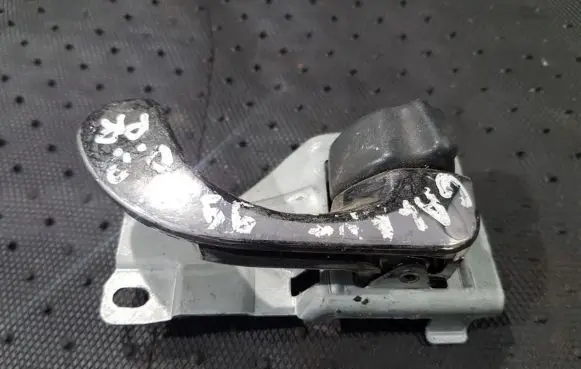 Mitsubishi Galant Front door interior handle
