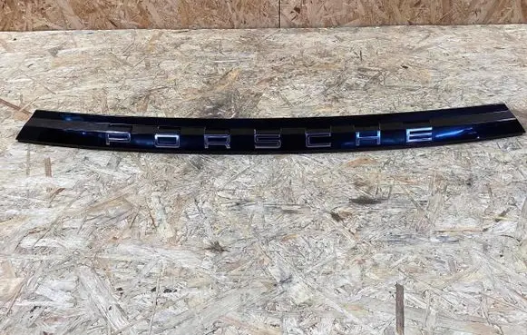 Porsche Panamera (971) Trim molding 971827044D041 971827044b
