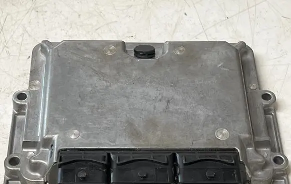 Citroen C5 Engine control unit/module 9637137380 0261206419