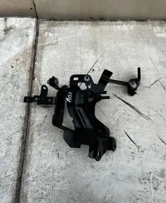 Toyota C-HR I ABS pump bracket 
