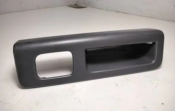 Volvo V50 Rear door handle trim 8679477 3865