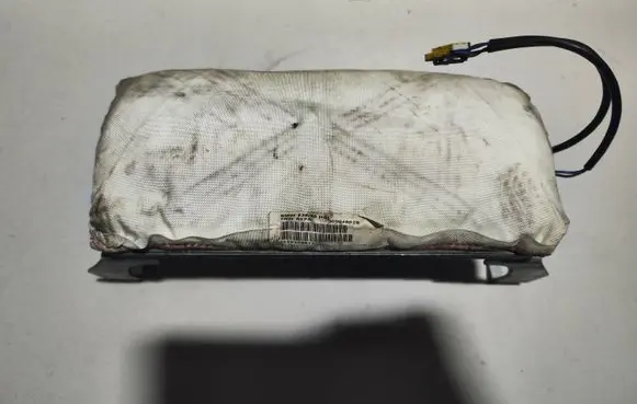 BMW 5 E39 Passenger airbag 99b0917b0425 8982316305 30004126A