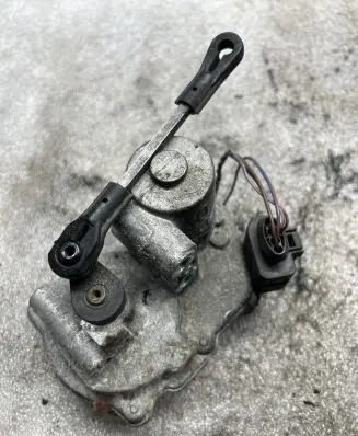 Audi A6 S6 C6 4F Throttle valve 059129086D
