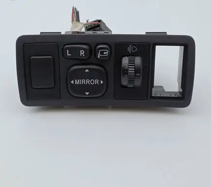 Toyota Avensis T250 Wing mirror switch 777669 183575