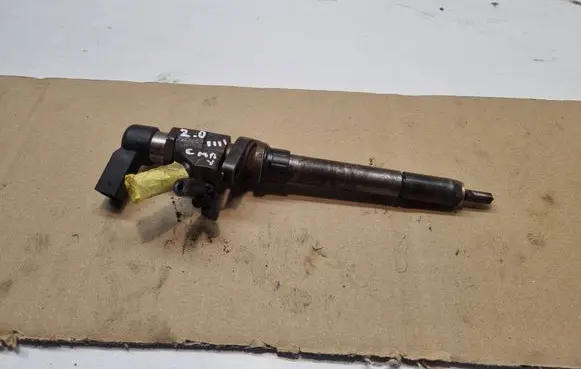 Fuel injector