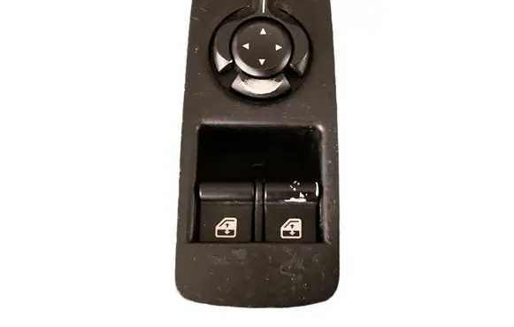 Alfa Romeo Mito Electric window control switch 01560851710 30170303
