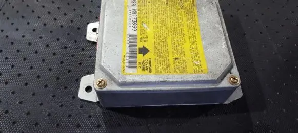Mitsubishi Lancer Airbag control unit/module MR173999 X6T39173
