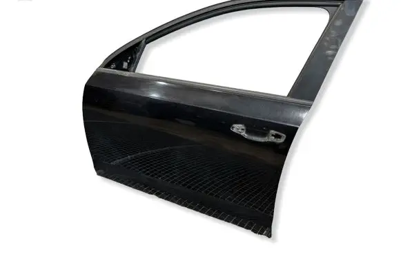 Skoda Octavia Mk3 (5E) Front door 