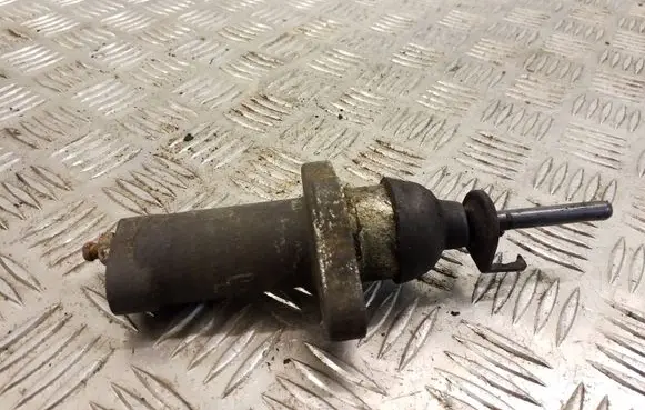 Land Rover Discovery Clutch slave cylinder 39364CF8C