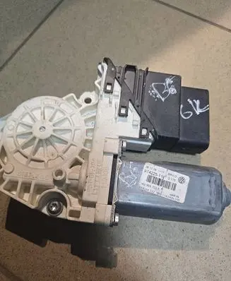 Volkswagen PASSAT CC Rear door window regulator motor 974225118