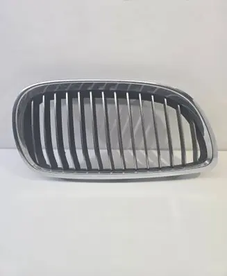 BMW 1 E81 E87 Front grill 22405910