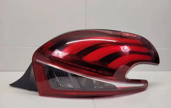 Peugeot 208 Rear/tail lights 98104305800A