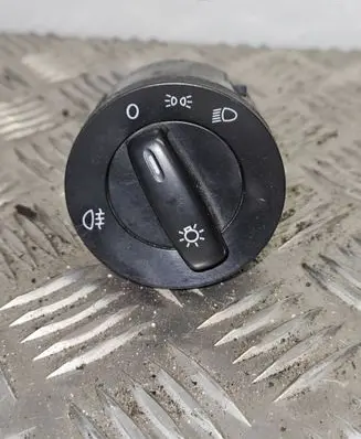 Volkswagen PASSAT B6 Light switch 1K0941431P