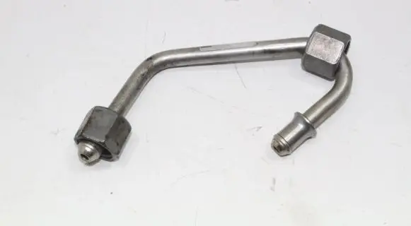 Mercedes-Benz B W246 W242 Fuel injector supply line/pipe 